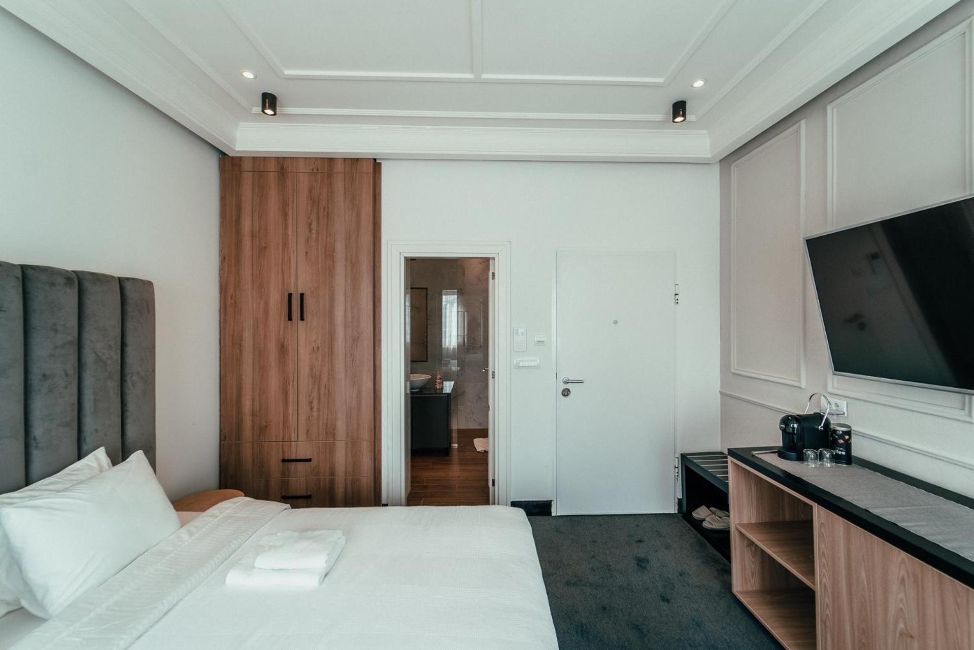 Biarritz Luxury * Belgrado